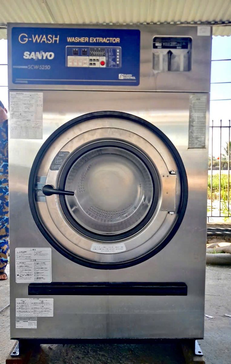 Máy giặt công nghiệp